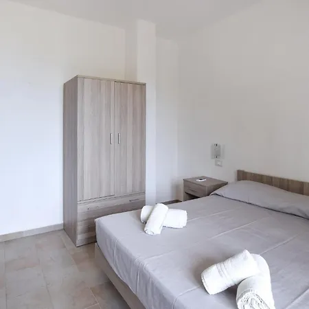 Gorgeous In Apartment Ricadi